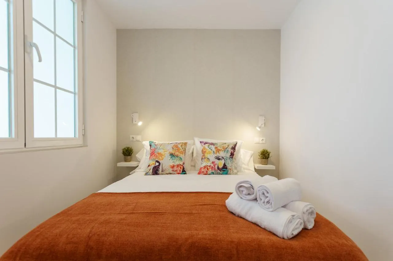 Malagasuite Carihuela Apartments Torremolinos